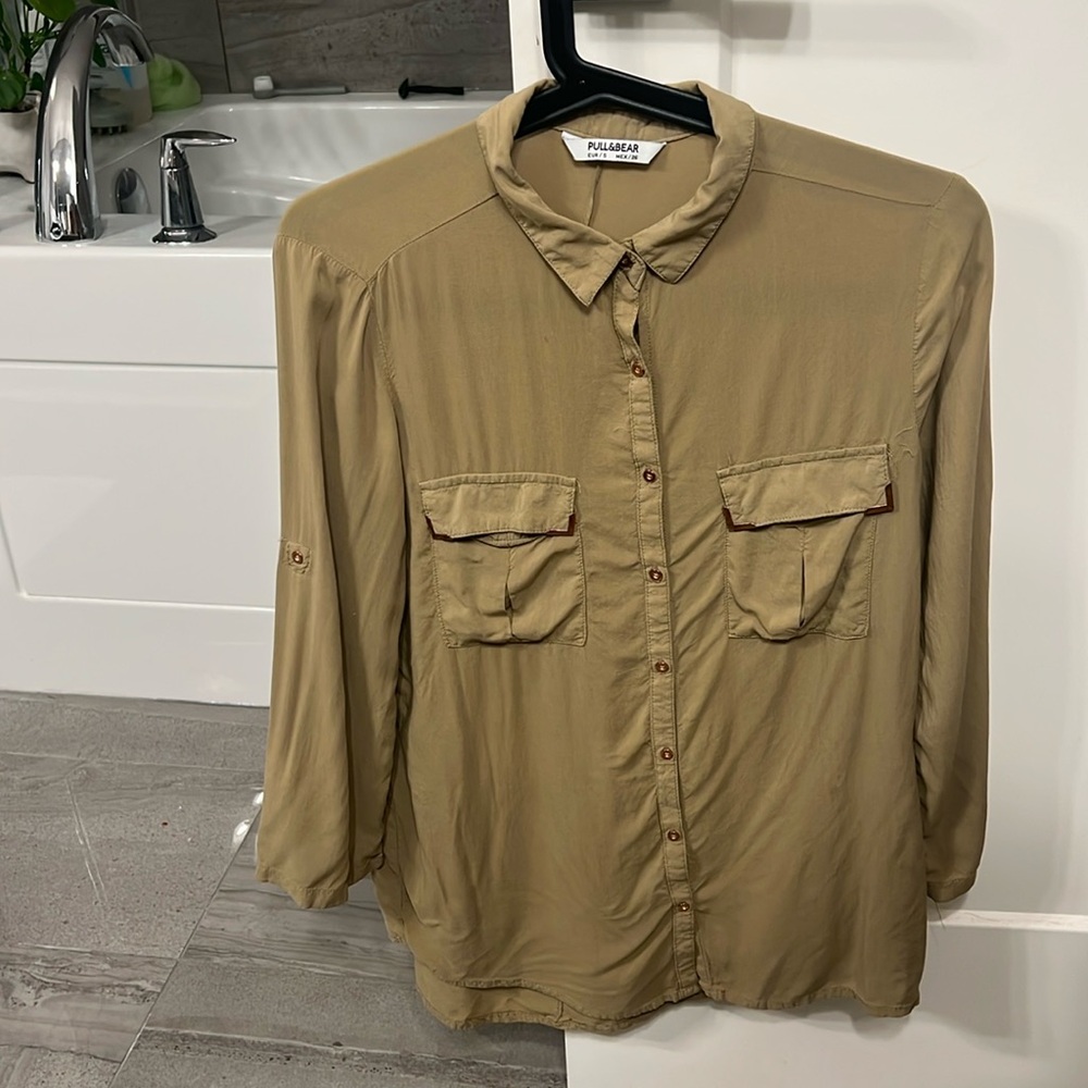 Pull&Bear Blouse / Button Down